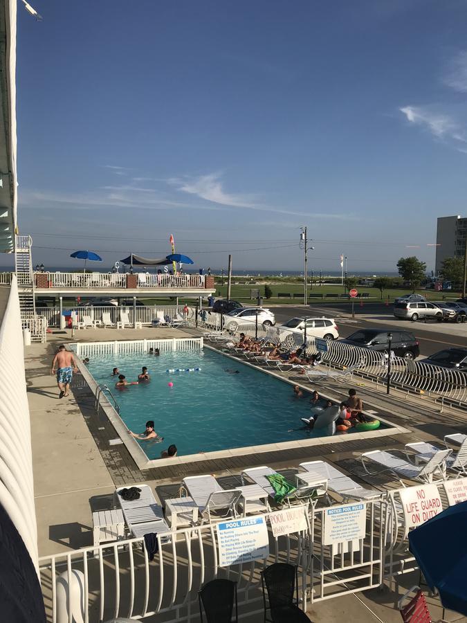 Gold Crest Motel Wildwood Crest Bagian luar foto